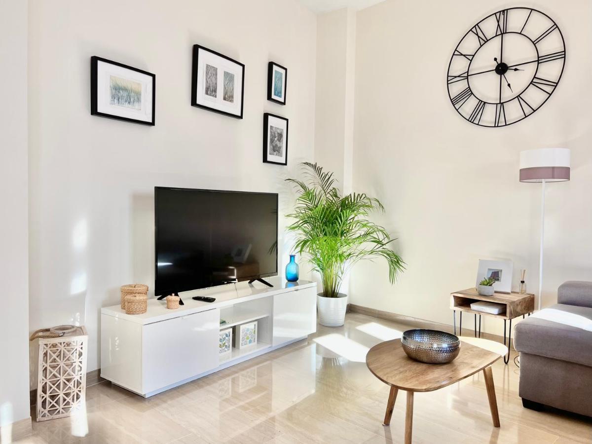 Teodosio Apartment Free Parking & Central Ac Sevilla Exterior foto