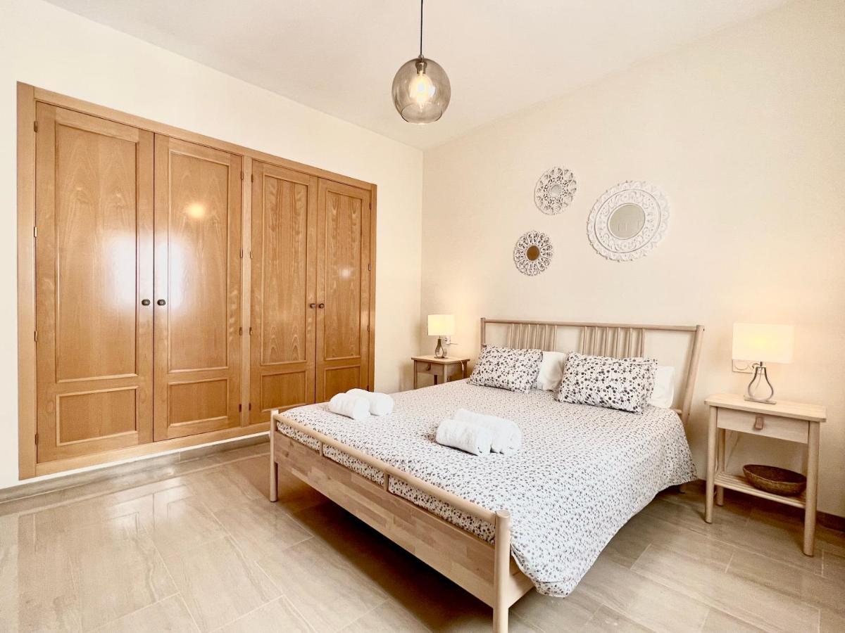 Teodosio Apartment Free Parking & Central Ac Sevilla Exterior foto