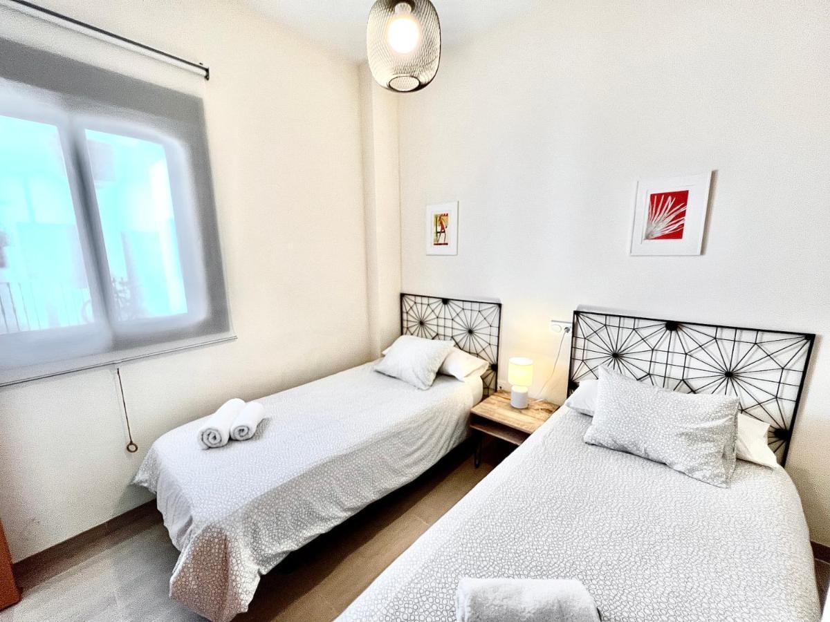 Teodosio Apartment Free Parking & Central Ac Sevilla Exterior foto
